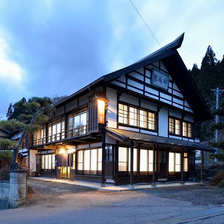 宿屋白金家 Yadoya-Shiroganeya 1日1組限定2名から8名様まで 全館貸切り 伝統的建造物の旅籠宿 Traditional Culture Experience Nagano Bagian luar foto