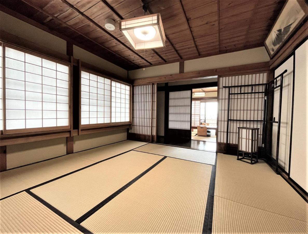 宿屋白金家 Yadoya-Shiroganeya 1日1組限定2名から8名様まで 全館貸切り 伝統的建造物の旅籠宿 Traditional Culture Experience Nagano Bagian luar foto