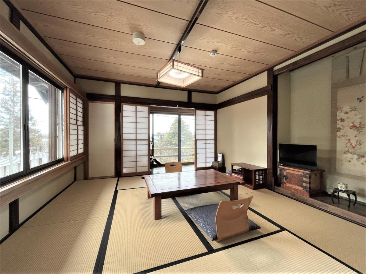 宿屋白金家 Yadoya-Shiroganeya 1日1組限定2名から8名様まで 全館貸切り 伝統的建造物の旅籠宿 Traditional Culture Experience Nagano Bagian luar foto