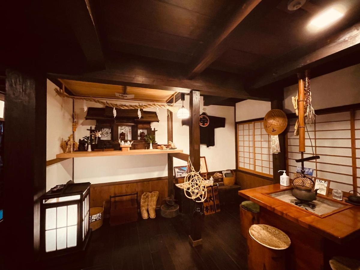 宿屋白金家 Yadoya-Shiroganeya 1日1組限定2名から8名様まで 全館貸切り 伝統的建造物の旅籠宿 Traditional Culture Experience Nagano Bagian luar foto